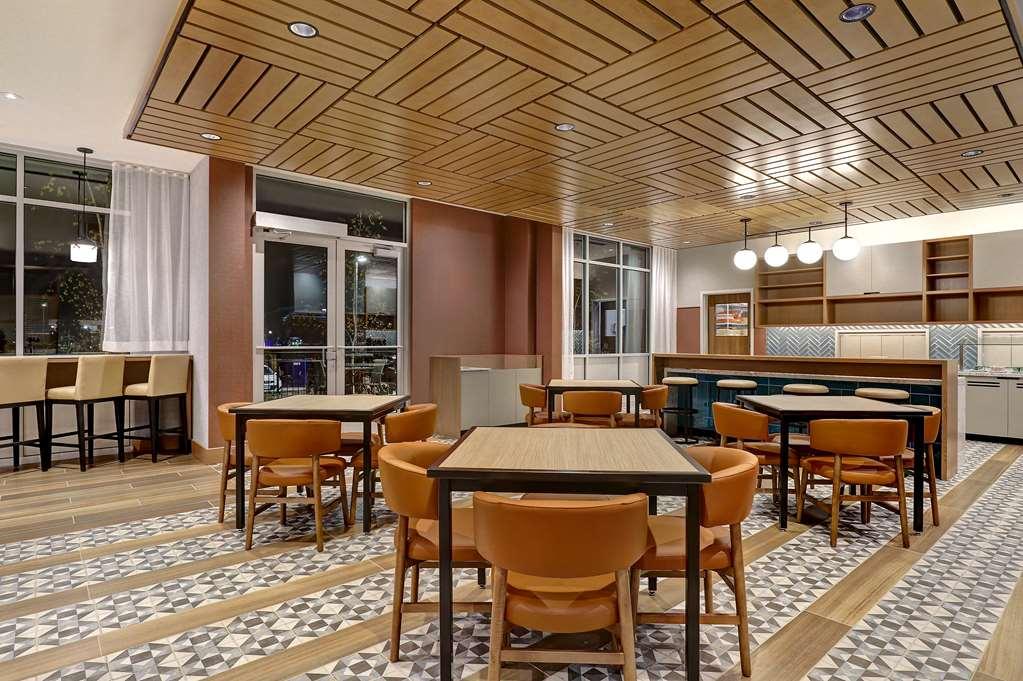 Hyatt Place Принс-Джордж Ресторан фото